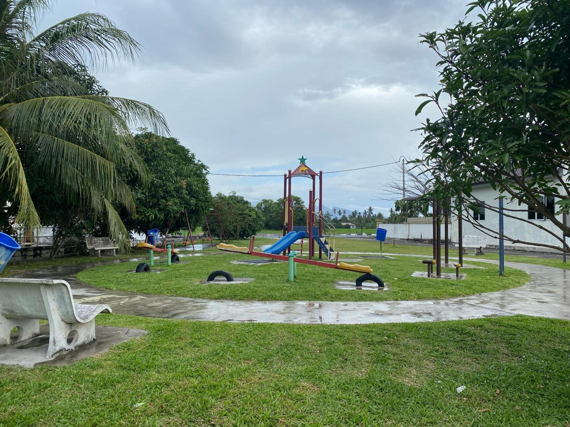 Desa Tikam Batu Rumah percutian Sungai Petani